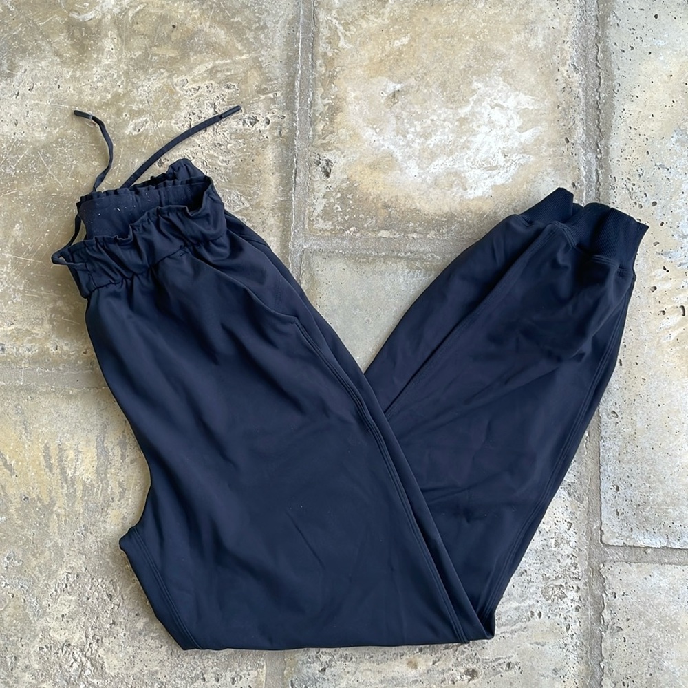 Lululemon Stretch High-Rise Jogger Full Length Black size 4